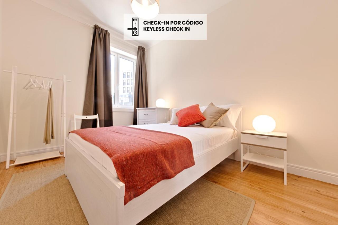 Sleep In Centre Apartment Порто Екстериор снимка