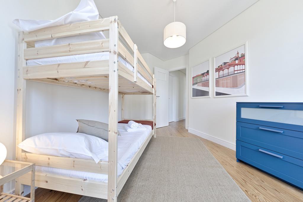 Sleep In Centre Apartment Порто Екстериор снимка