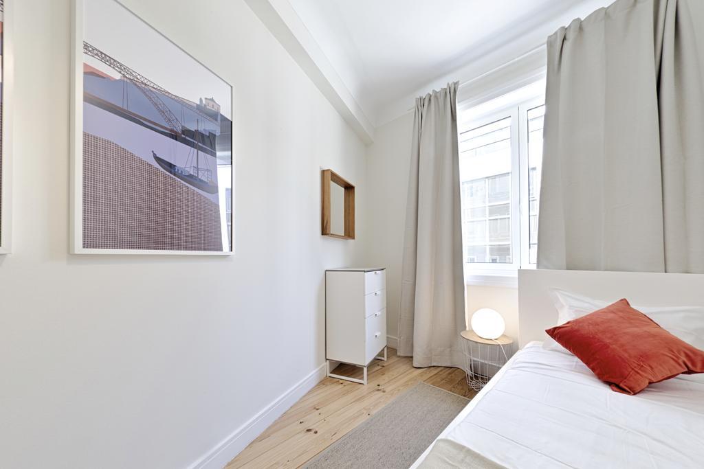 Sleep In Centre Apartment Порто Екстериор снимка
