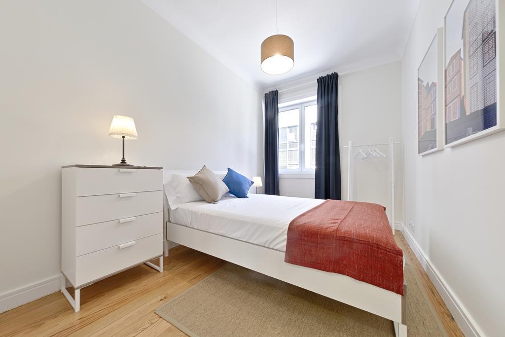 Sleep In Centre Apartment Порто Екстериор снимка