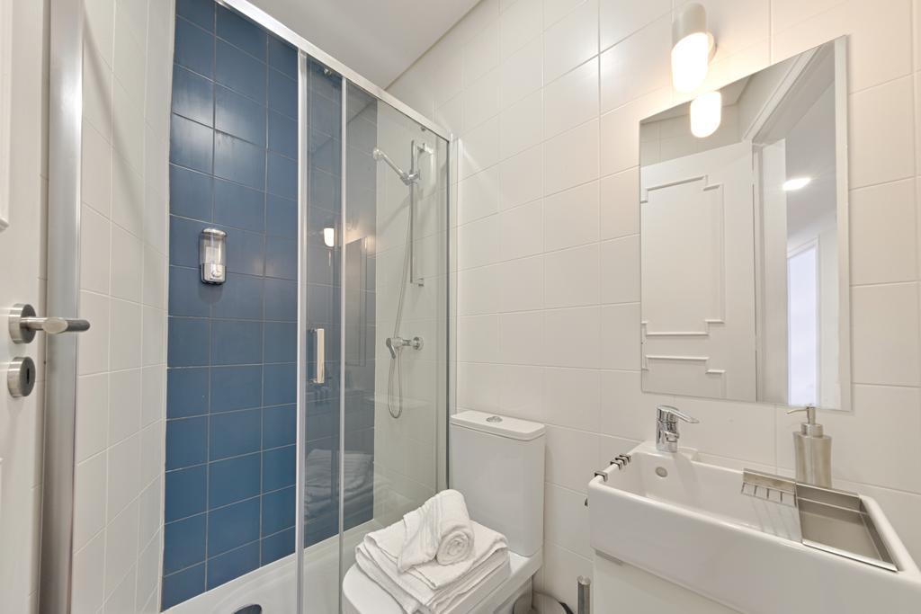 Sleep In Centre Apartment Порто Екстериор снимка