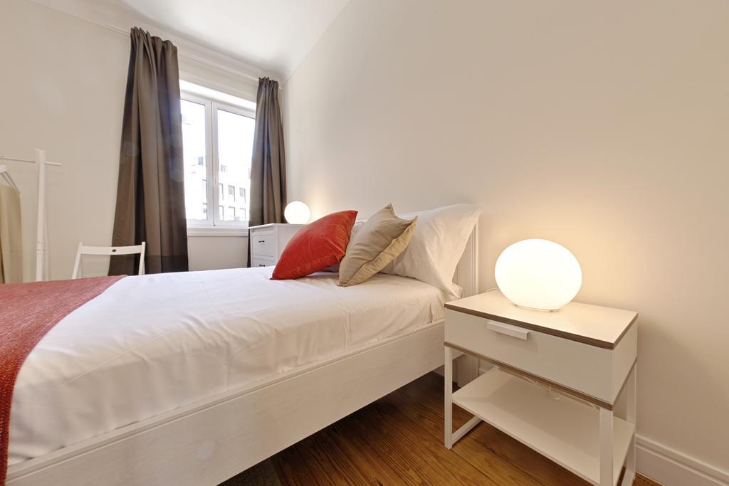 Sleep In Centre Apartment Порто Екстериор снимка