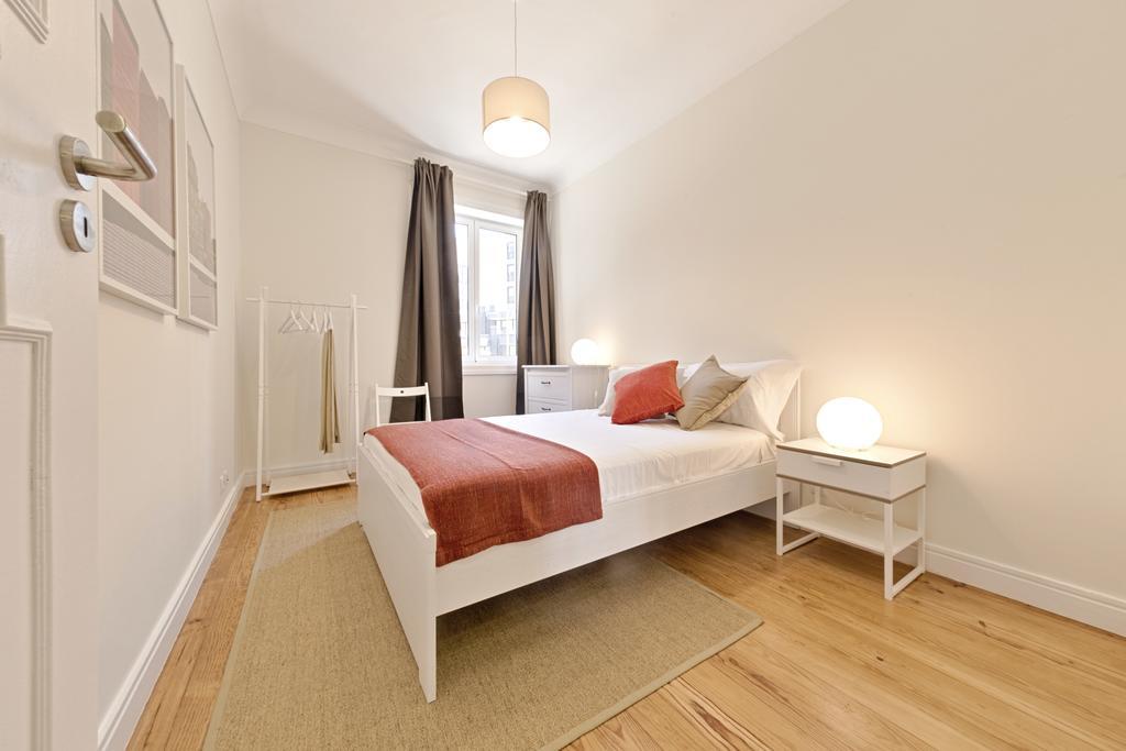 Sleep In Centre Apartment Порто Екстериор снимка